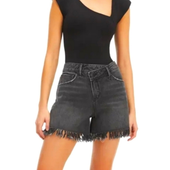 Good American Good 90"s shorts High-rise fray hem Size 26 - Picture 1 of 12